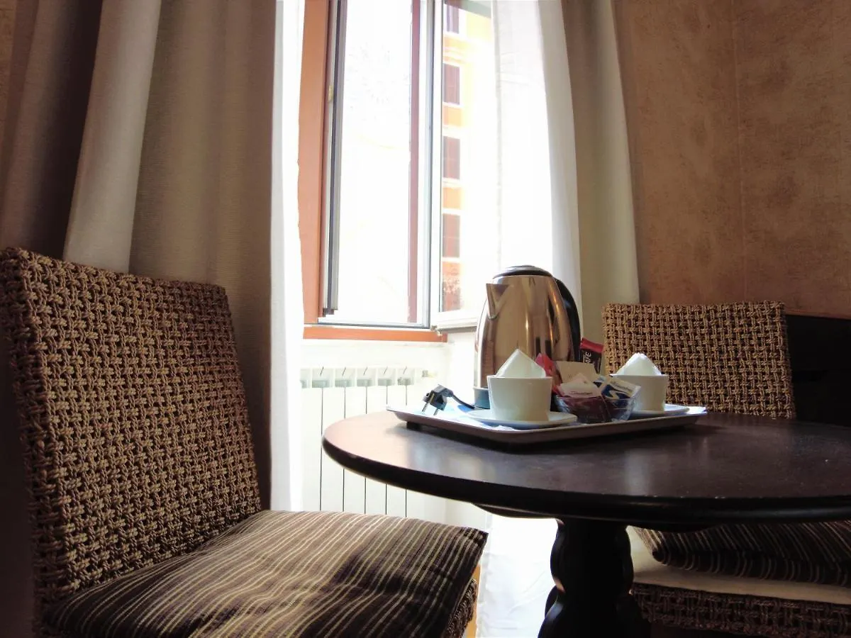 Gardoce's Guest House Rome