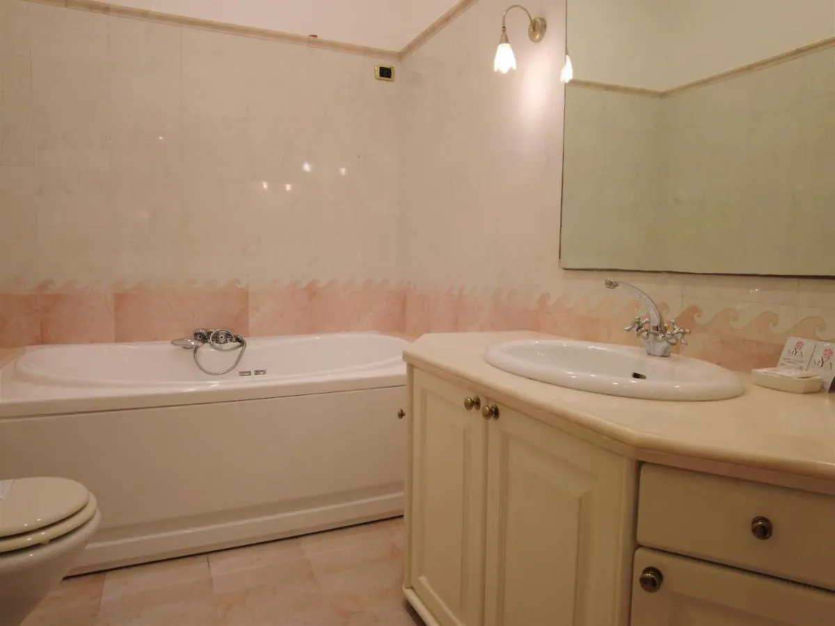 Bed & Breakfast Gardoce'S Guest House Rome
